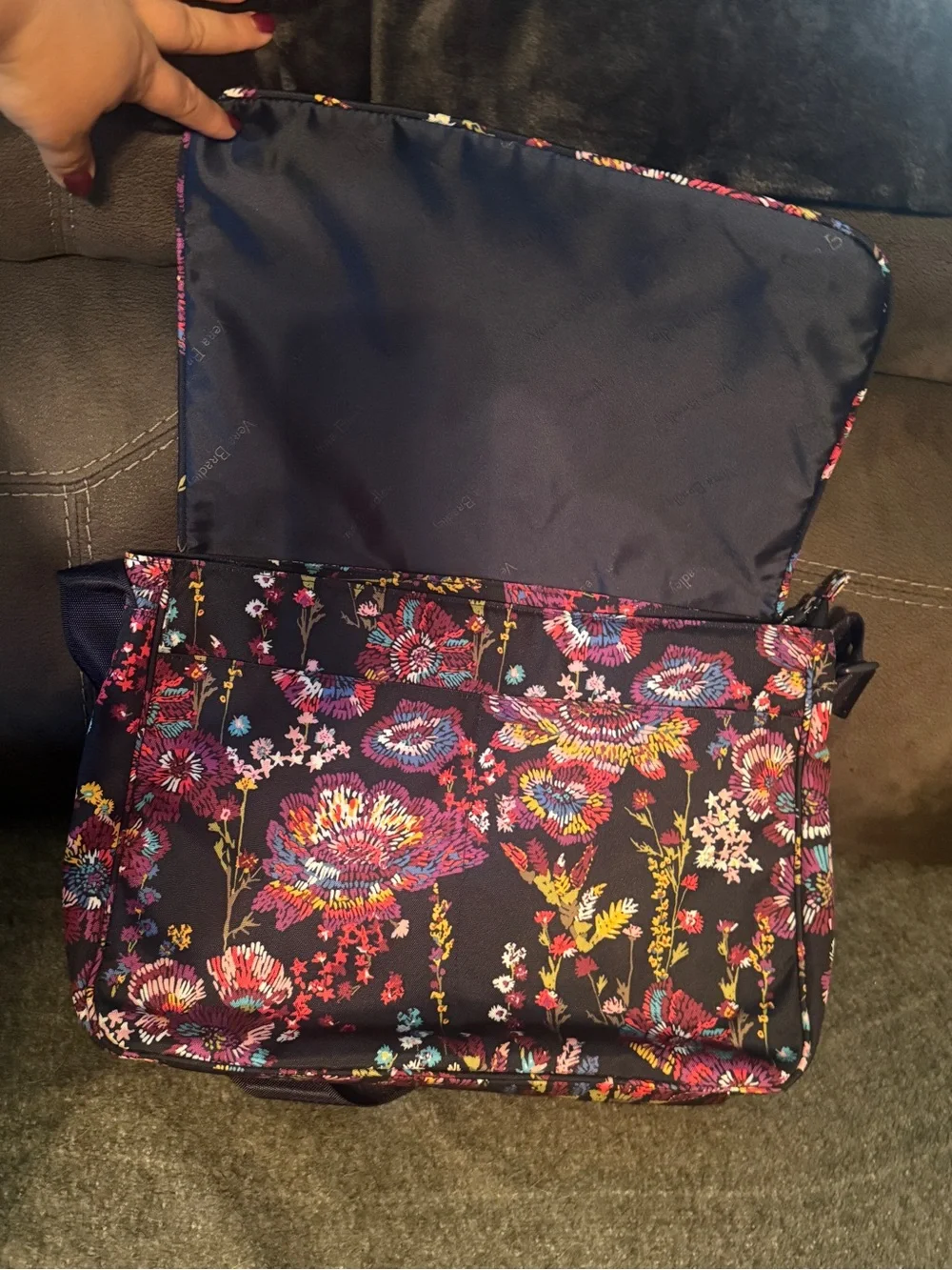 Vera Bradley messenger bag midnight flowers